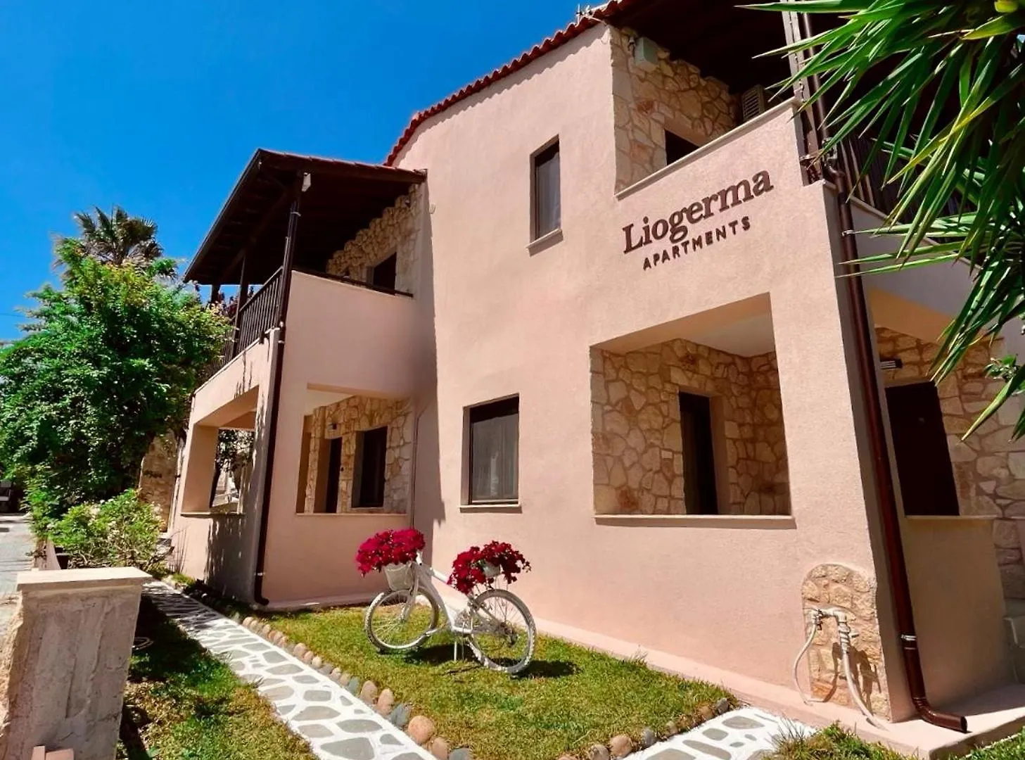 Liogerma Apartments Pefkochori Grecia